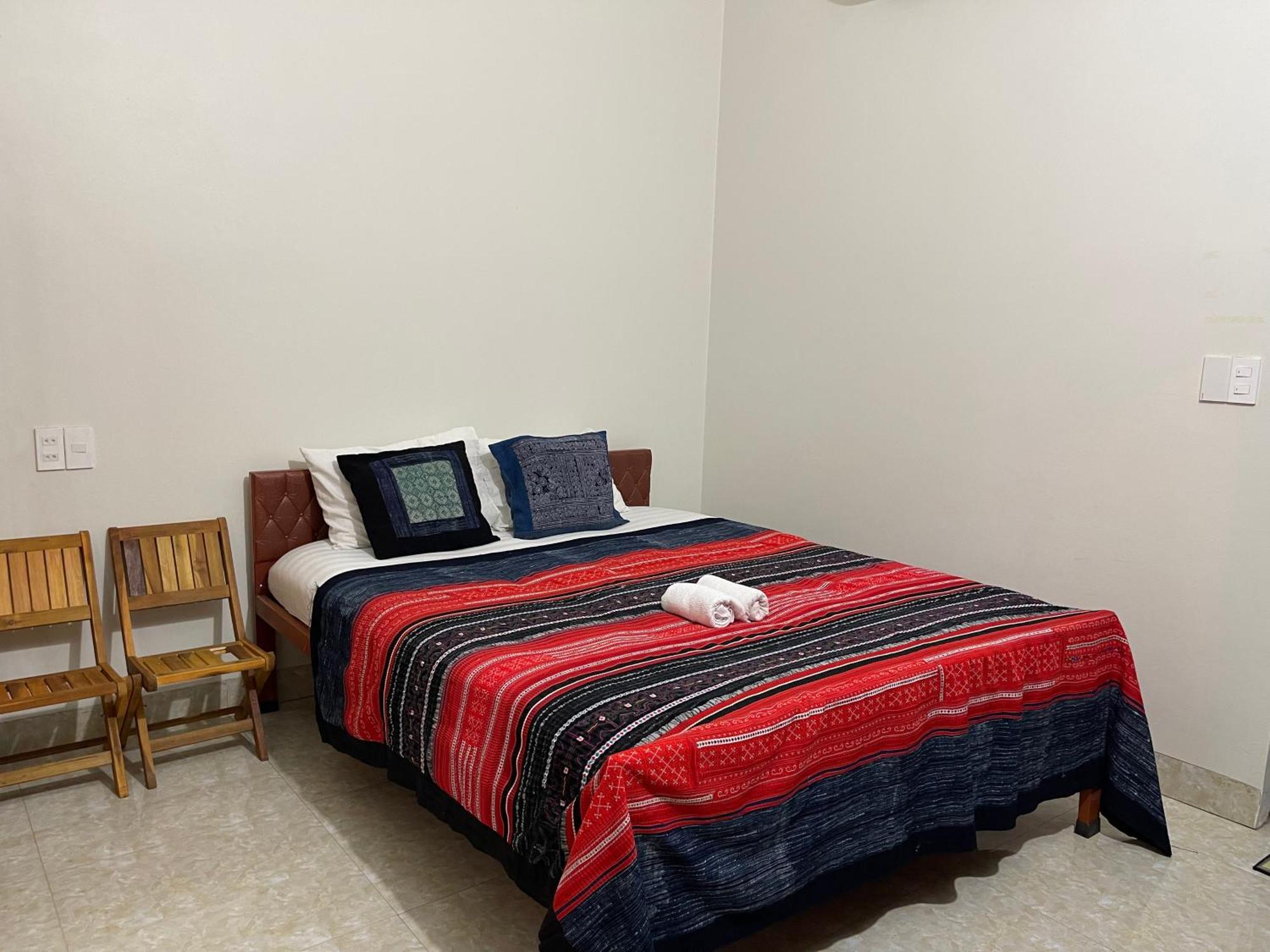Ha Giang Yolo House And Loop Tours Hotell Eksteriør bilde